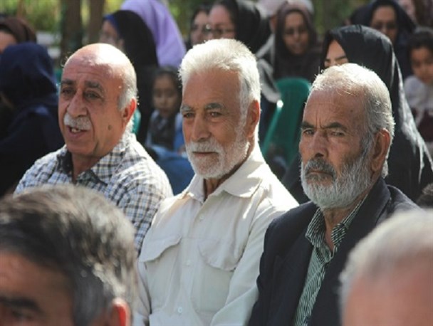 بازنشستگان امروز همان تلاش گران دیروز در سنگر تولید و تلاش هستند+تصاویر