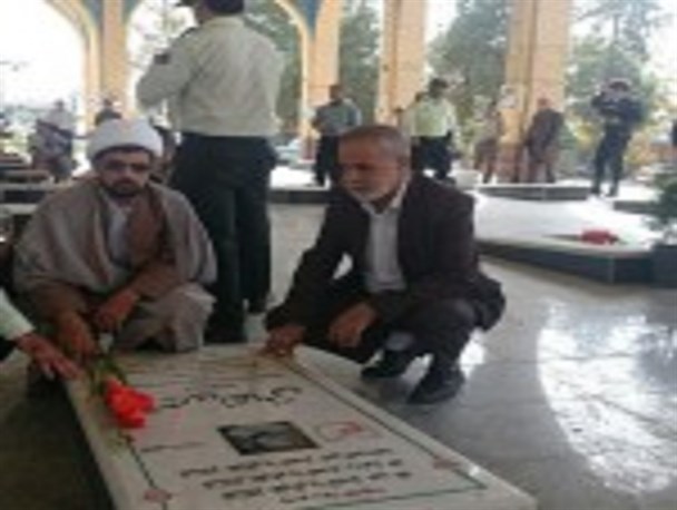 نیروی انتظامی بار دیگر با شهدای ۸سال دفاع مقدس تجدید میثاق کرد