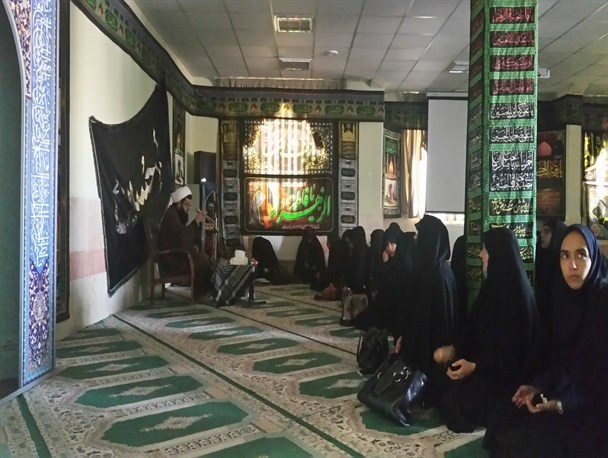 مدرسه ای که عاشورایی شد/ دبیرستان شهدای جاویدالاثر پایگاهی برای عزاداری امام حسین