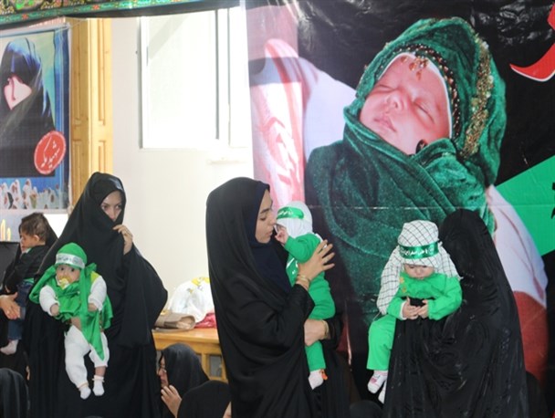 همنوایی شیرخوارگان چالدرانی با طفل شش ماهه دشت کربلا +تصاویر