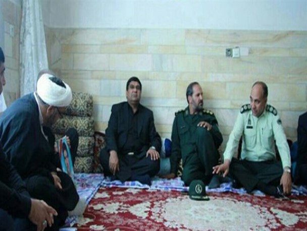 دیدار مسئولین سیرجان با ۱۵ خانواده شهید نیروی انتظامی