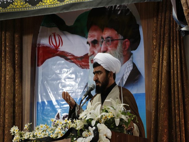 بدترین منکر، الگوی حکومتی غیر اسلامی است/ ۴۰۰ مدیر با حقوق نجومی چه کسانی اند و چرا هنوز در دولت حضور دارند؟