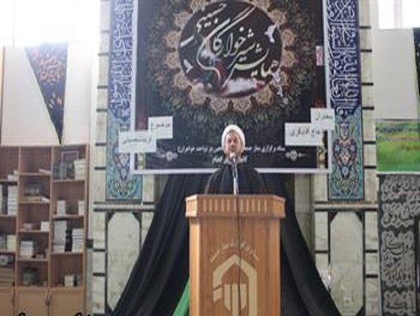 امام حسین (ع) با قیام خود درس آزادگی به نسل بشریت آموخت