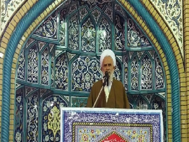 دولت، مفسدان اقتصادی را برکنار و به ملت معرفی کند