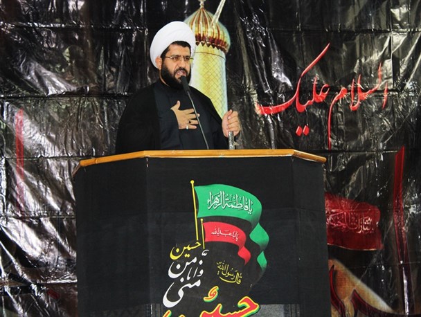 مجالس امام حسین (ع) مصونیت بخش است/ورزشگاه آزادی را به مجلس روضه سید شهدا (ع) تبدیل کنید