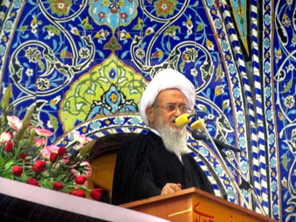 مداحان از شعرهای کوچه و بازاری پرهیز کنند/ برجام چنگی به دل نزد