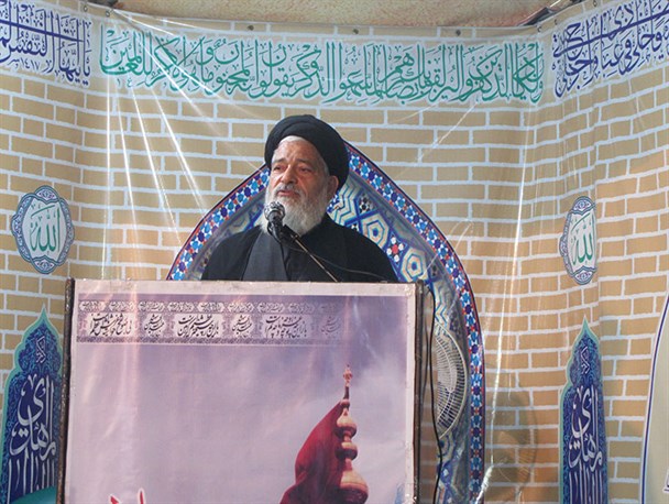 خرافات باید از عزاداری‌های محرم حذف شوند/امنیت توسعه و پیشرفت را به‌دنبال دارد
