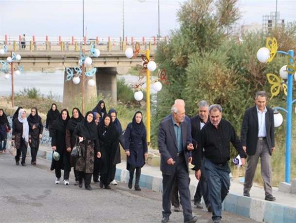 سالمندان میاندوآبی، خانوادگی پیاده روی کردند + تصاویر