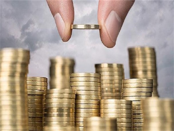 بنگاه داری بانک ها عامل عدم رونق تولید در کشور/ دولت باید تورم و نقدینگی را در جامعه کنترل کند