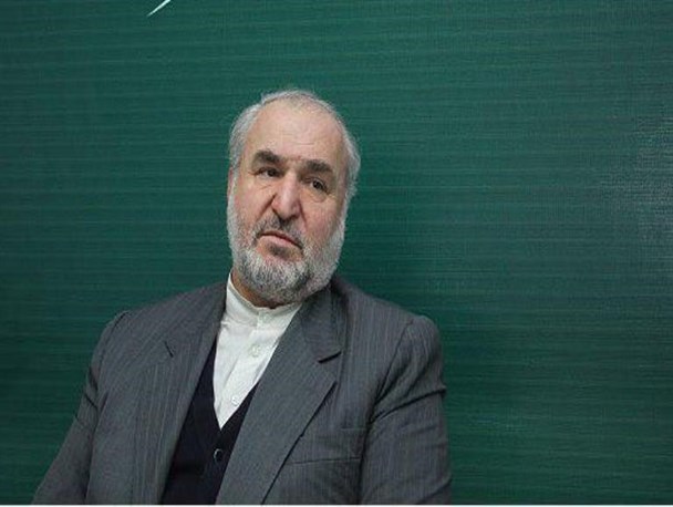 عمق مفاهیم و مطالبی که امروزه در اشعار آیینی بیان می شود کم است