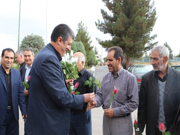 همایش تجلیل از سالمندان در میاندوآب برگزار شد+ تصاویر