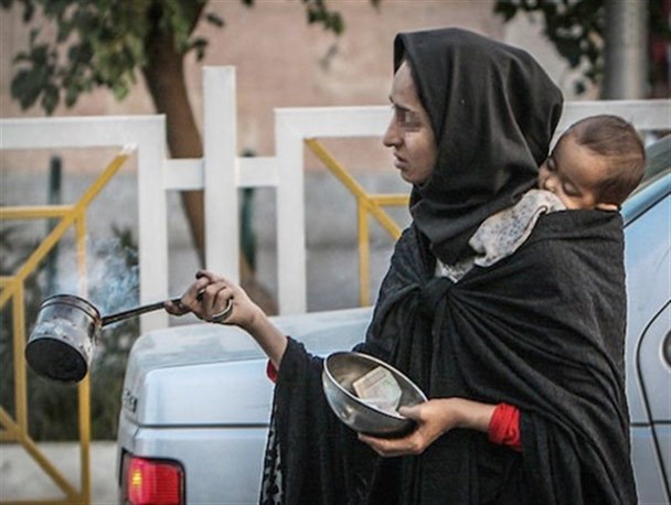 تکدی‌گری خانه به خانه در تبریز/ از تهدید اجتماعی تا اعمال مجرمانه!
