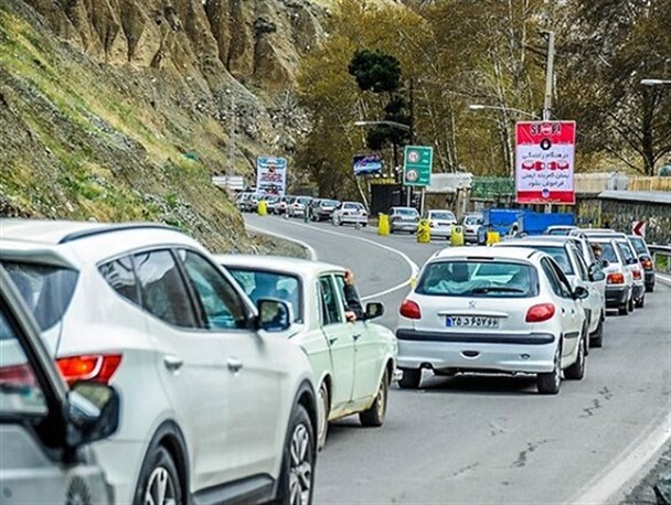 محور چالوس یک‌طرفه شد/مسافران برای برگشت از محور سوادکوه استفاده کنند