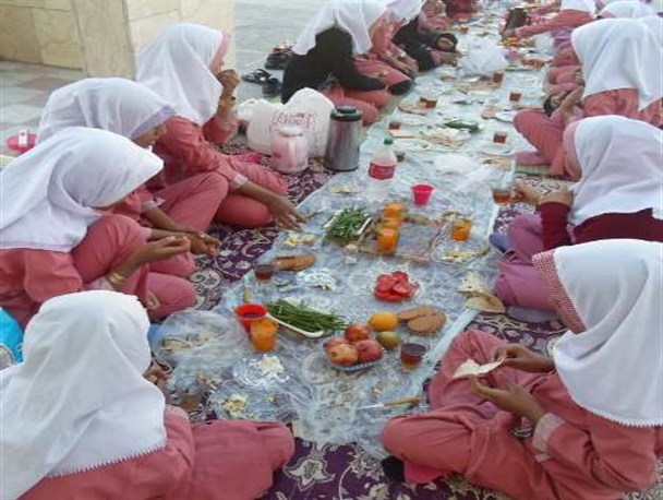 توصیه‌های تغذیه‌ای به دانش آموزان/ خوردن صبحانه مغذی باعث بهبود عملکرد مغز می شود