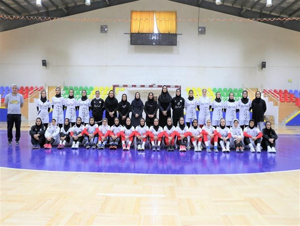 بازدید نایب رئیس بانوان فدراسیون از اردوی تیم ملی هندبال بانوان