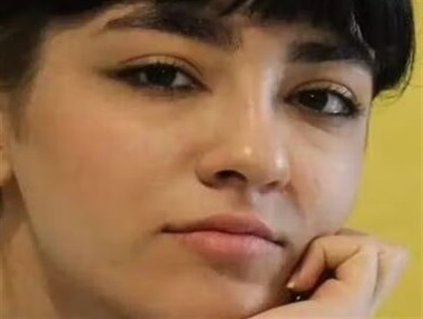 ادعای مصاحبه  بستگان "نیکا شاکرمی" تحت فشار امنیتی خنده‌دار است