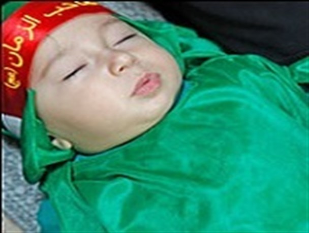 محفل شیرخوارگان حسینی در حرم رضوی