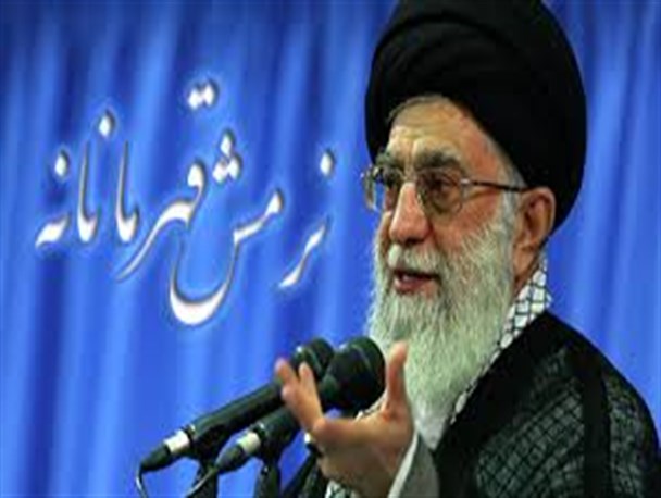 لبخند فریب کارانه منجر به نرمش خاضعانه نشود