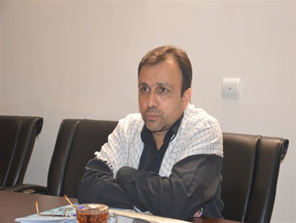 گفتگو با بهداشتی ترین مدیر بهارستان+عکس/گاهی از پنجره اتاقم به ناگفته های کاری فکر می کنم!