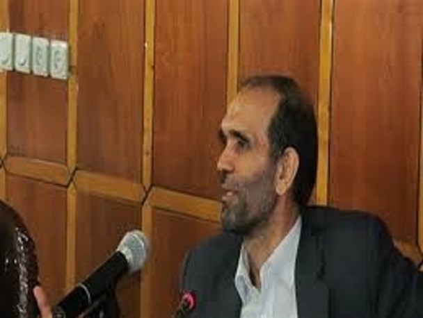 راه عبوراز رکود، تزریق هدفمند نقدینگی همراه با توسعه فرهنگ مصرف کالای ایرانی است
