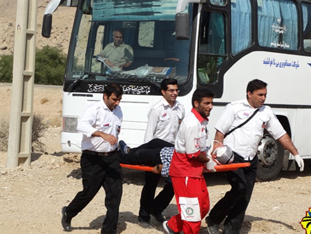 مانور فرضی واژگونی اتوبوس در فراشبند برگزار شد+تصاویر