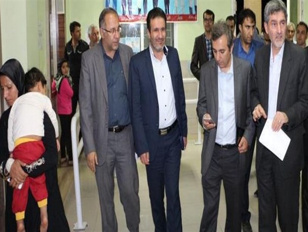 بازدید رییس دانشگاه علوم پزشکی شیراز از مراکز درمانی زرین دشت