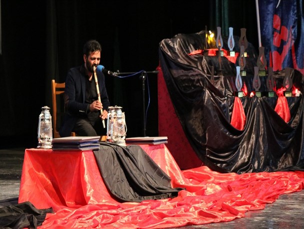 برگزاری «شب شعر دانشجویی عاشورا»در اقلید+تصاویر