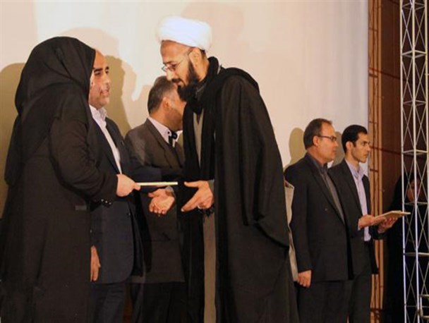 تجلیل از کتابداران برتر استان همدان