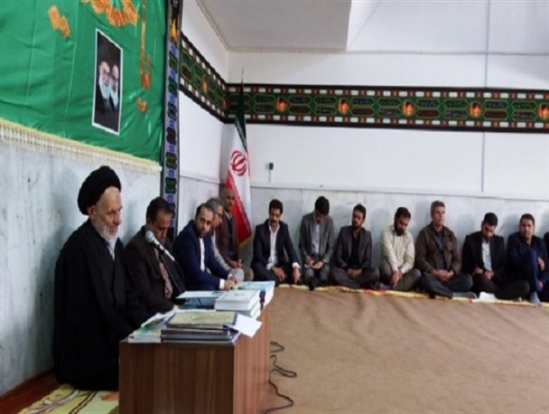 دیدار نماینده ولی فقیه در خراسان جنوبی با کتابداران و فعالان عرصه کتاب خوانی