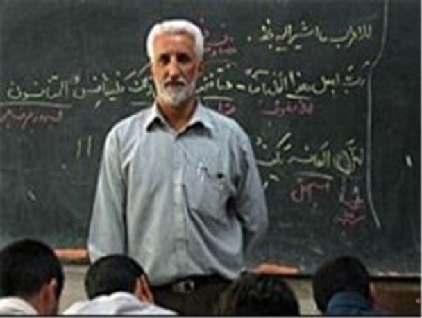 تباهی آینده دانش آموزان در کلاس بی تدبیری/آبروی معلمان به خاطر ریال های بودجه حراج می شود