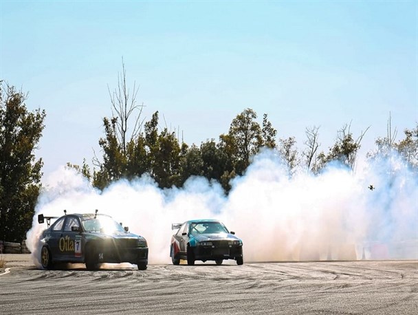 حساب فدراسیون موتورسواری و اتومبیلرانی رفع مسدودیت شد/ مالیات‌های سال‌های ۹۱ تا ۹۵ با احتساب جرائم آن به حدود سه میلیارد تومان می‌رسد