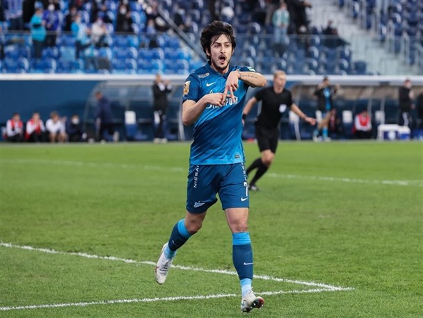 خوشحالم که به باشگاه صد تایی‌های زنیت راه یافتم