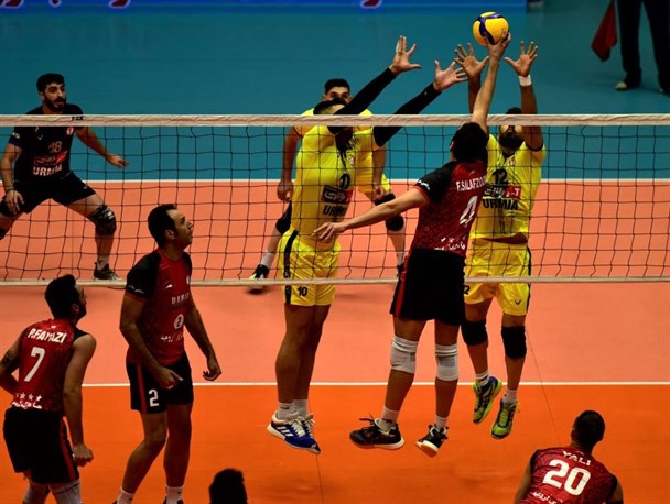 لیگ برتر والیبال| سپاهان صدرنشین ماند/ شهرداری ارومیه پابه پای سپاهان می آید