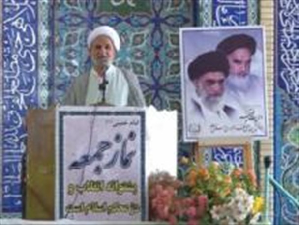 دانشگاه ها باید پایگاه مقاومت و ایستادگی در برابر استکبار جهانی باشد