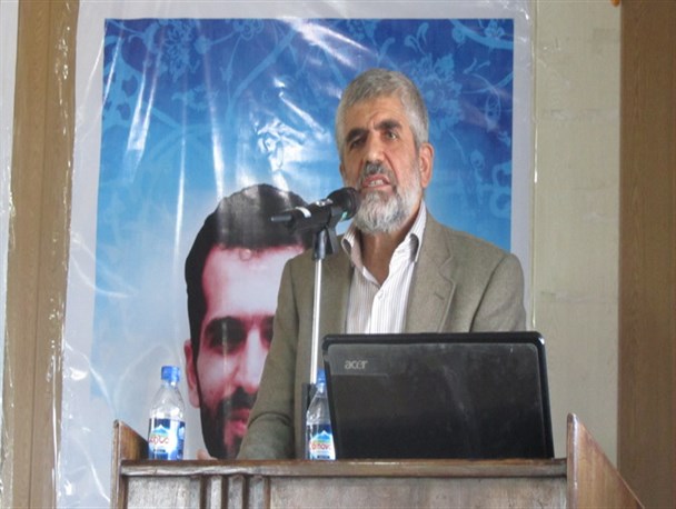 دستاورد دانشمندان هسته ای را مفت از دست ندهیم
