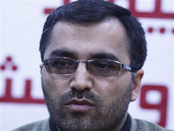 نشاط علمی و سیاسی در داخل دانشگاهها را دنبال می کنیم/دولت برخی برنامه های 16 آذر بسیج دانشجویی را بدون دلیل لغو کرده است!