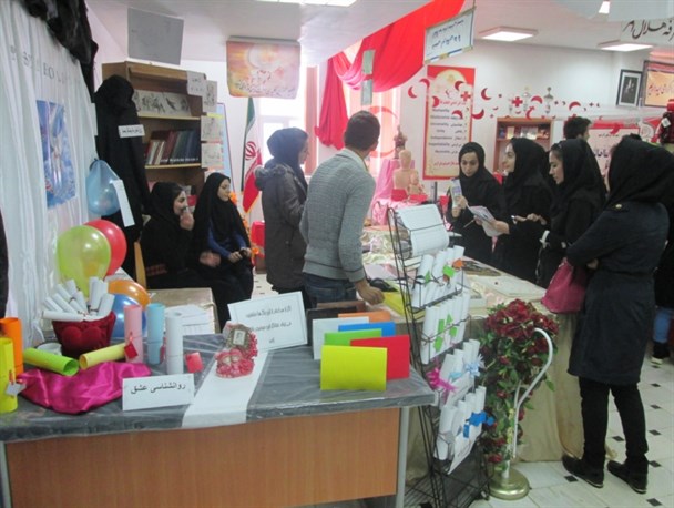 نمایشگاه دستاوردهای دانشجو در گرمی+ تصاویر