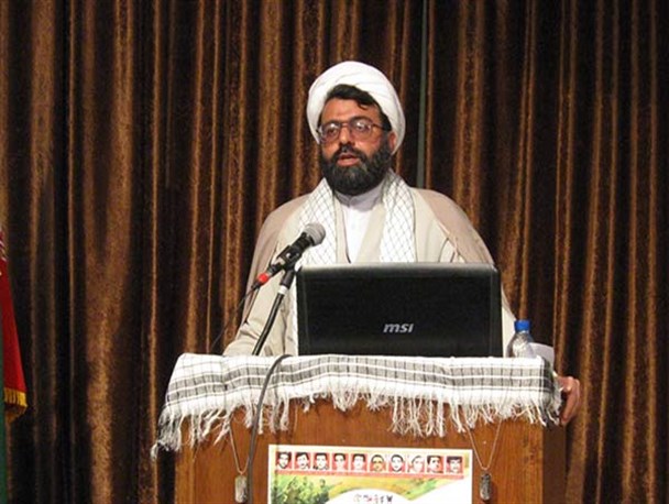 16 آذر، روز تولد «مرگ بر آمریکا» بود