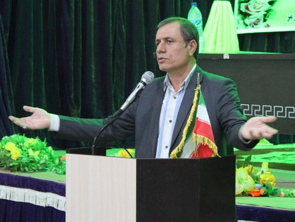 پول برخی از پروژه های خیرین به حساب شخصی بنده واریز می شود/زمینم را فروختم و ماشین لکسوس خریدم