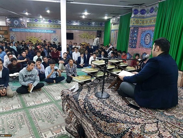 محفل انس با قرآن در دانشگاه فرهنگیان گرگان+تصاویر