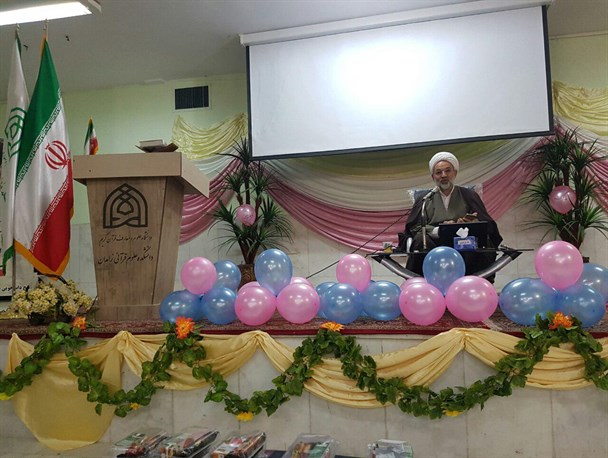 به کسانی که می گویند کلید حل مشکلات دست ماست نمیتوان تکیه کرد/ رمز کار کردن "کلید" تقواست