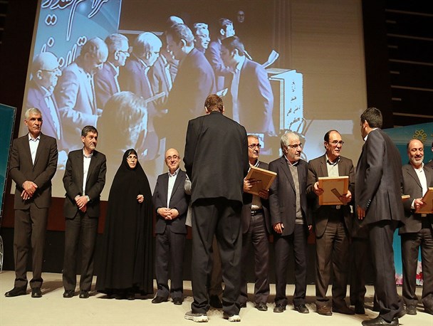 تجلیل از پژوهشگران برتر فارس