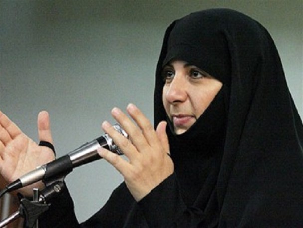 هدف فمنیسم به حراج گذاشتن هویت زنانه است