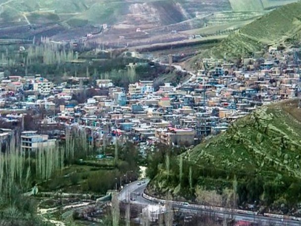 پذیرایی از گردشگران با انواع غذاهای سنتی لذیذ در تفرجگاه بند!