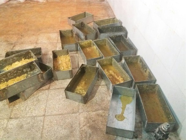 کارگاه تولید شکلات و آبنبات غیرمجاز در ورامین کشف شد