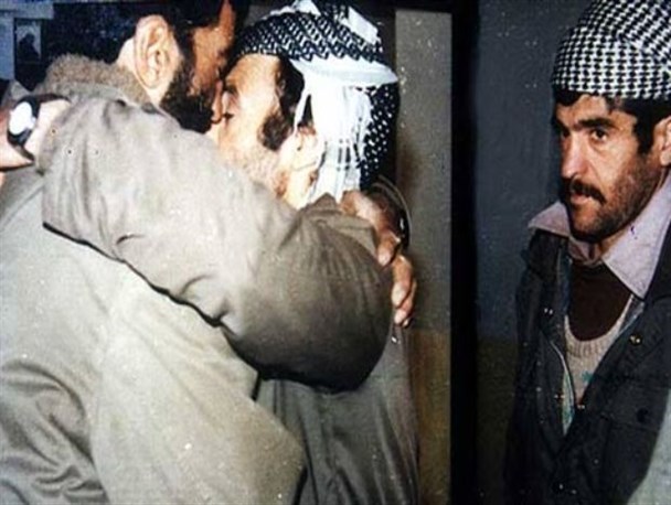 حضور حاج احمد متوسلیان در کنار پیشمرگان مسلمان کرد