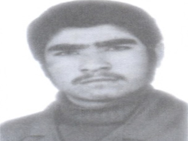ما در جبهه­ حق و دشمن در جبهه­ باطل می­ جنگد