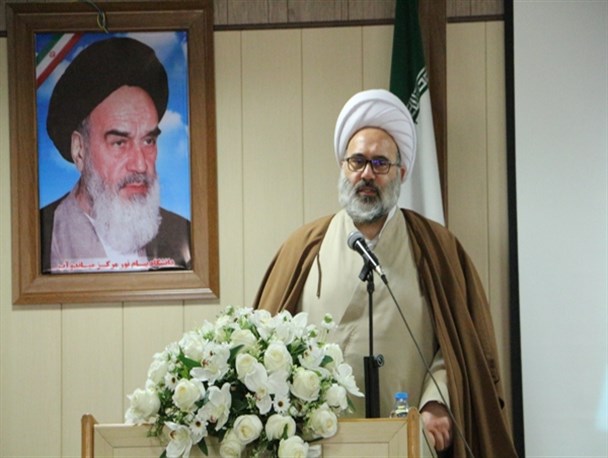 ترامپ ملعون بداند که ما از قدس از آن ماست/ دانشجویان به دنبال آرمان گرایی علمی و معنوی باشند