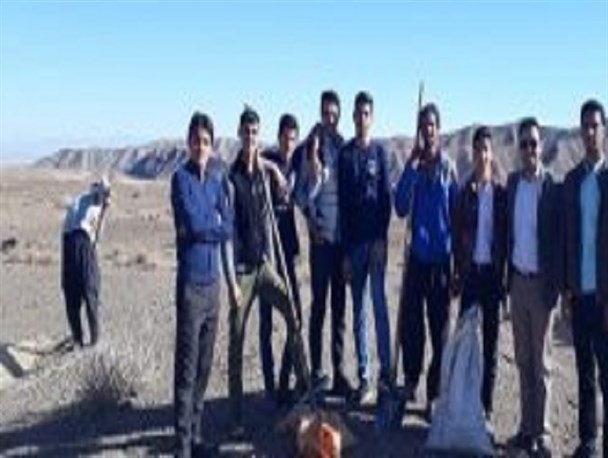 کاشت بذر در دهنه بیاض توسط دوستداران طبیعت