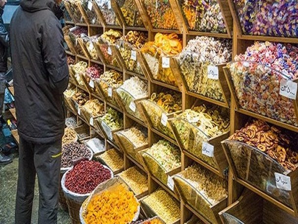 تشکیل تیم‌های نظارتی بر بازار شب یلدا در بروجرد